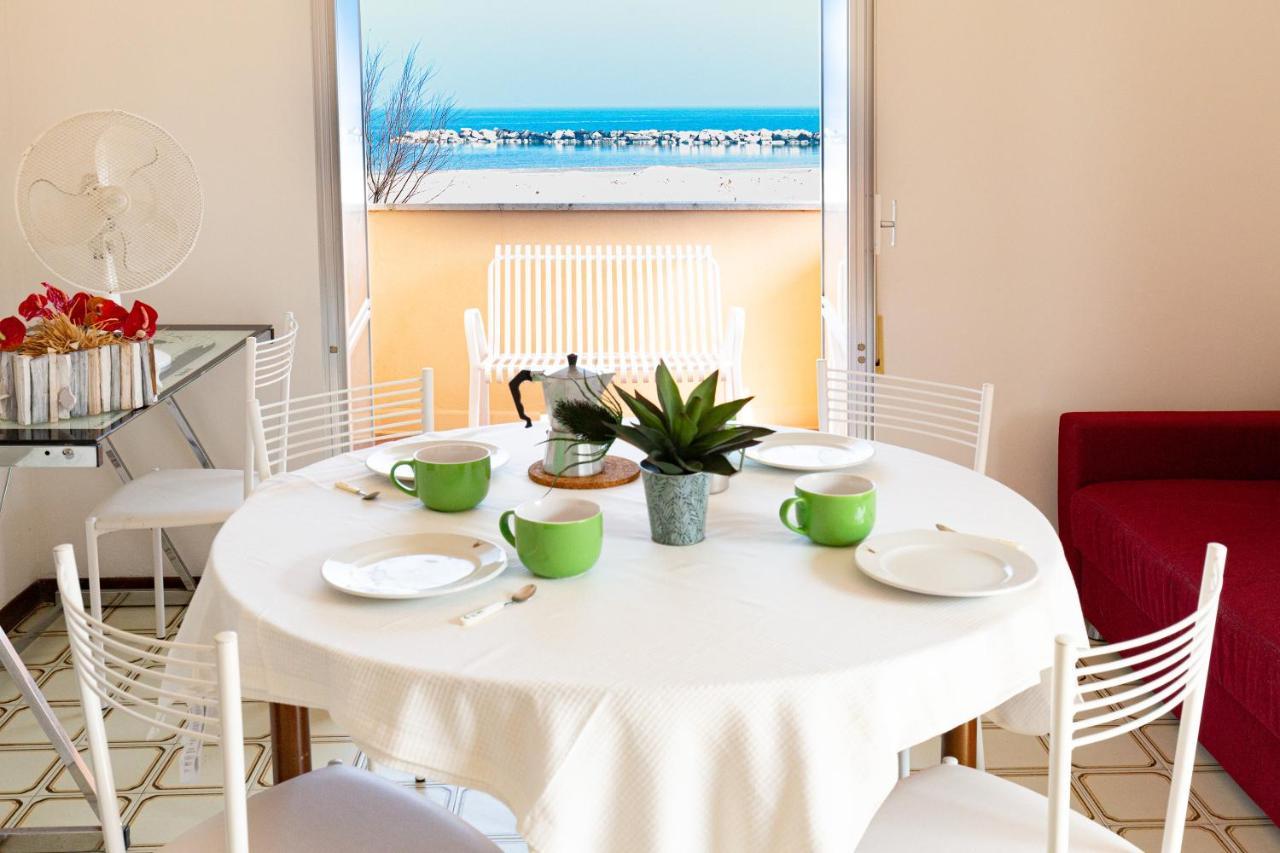 Residence Rainbow بيلاريا-إيجيا مارينا المظهر الخارجي الصورة